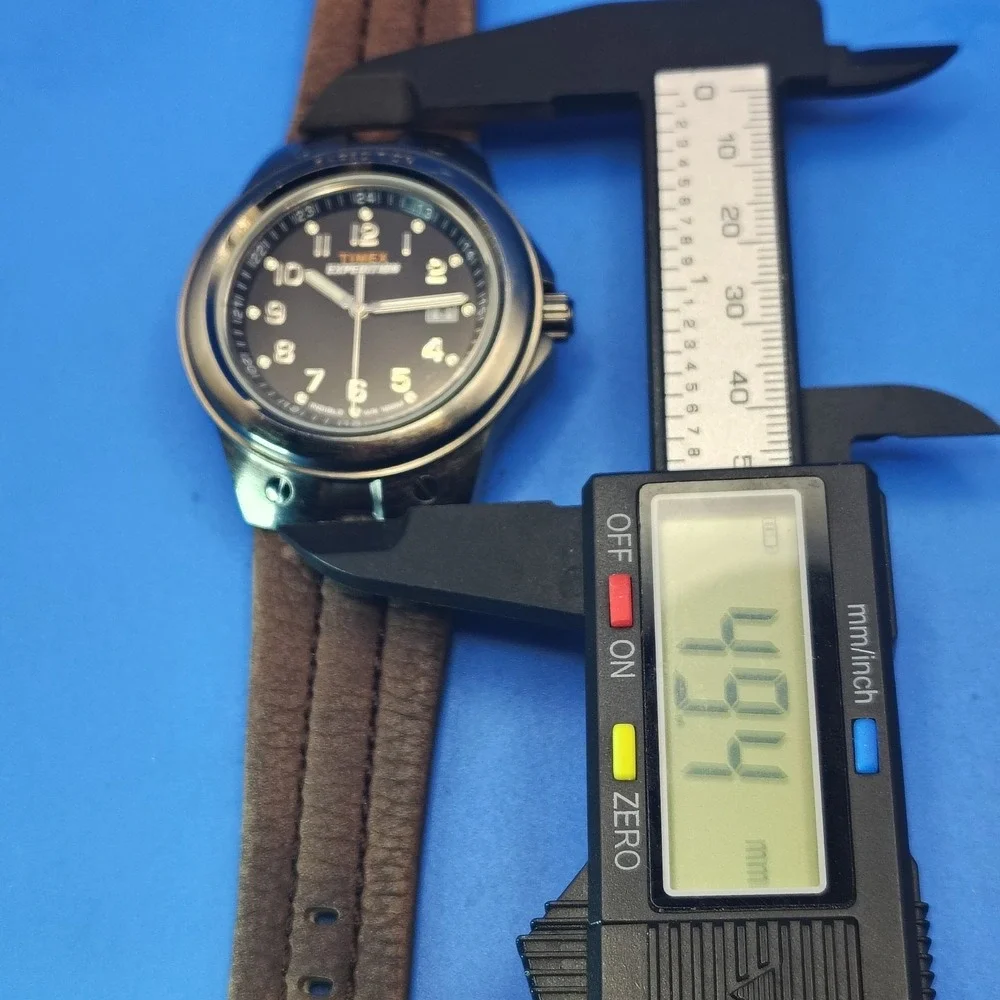 Vintage 2009 Timex Expedition Indiglo Date 49mm Mens Quartz Watch Leather 5-7.75